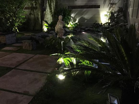 “Du hí” phong cảnh sơn thủy hữu tình cùng hồ cá Koi của ca sĩ Cao Thái Sơn